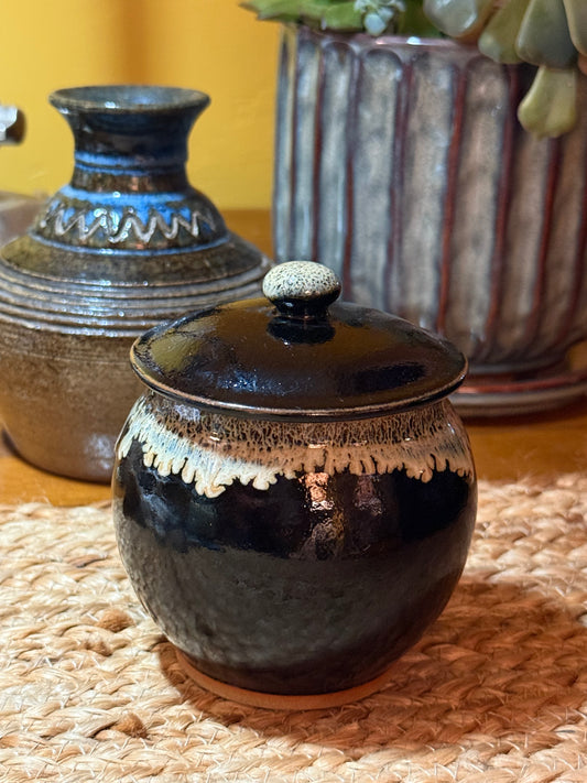 Candy cane cottage 8.5 oz